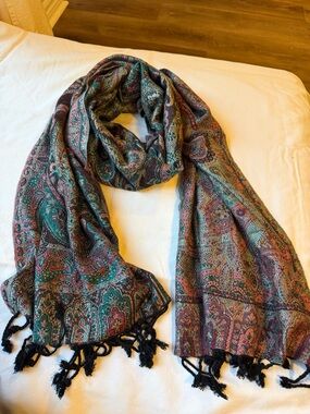 Women's Paisley Fringe Scarf - Green Multi